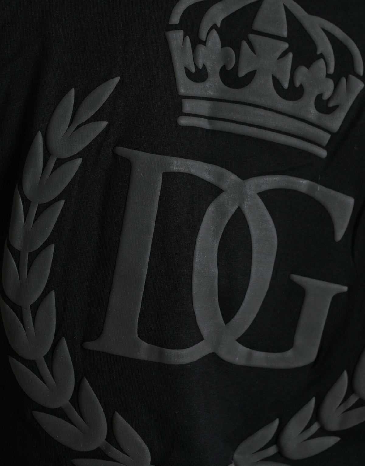 Black Logo Embossed Crew Neck Short Sleeves T-shirt